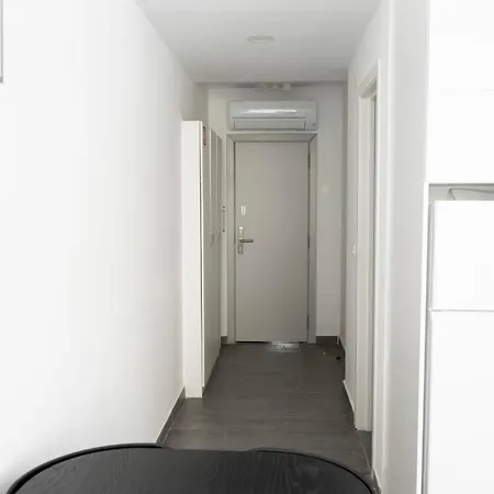 Almada Downtown 101 شقة